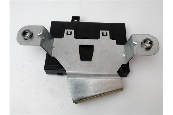 Recambio de caja fusibles/rele para ford fiesta vi 1.4 tdci referencia OEM IAM   