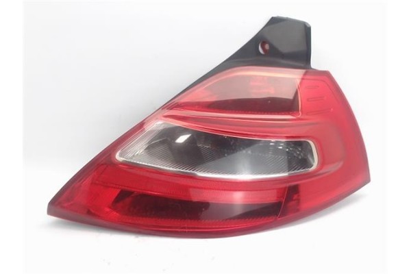 Recambio de piloto trasero derecho para renault megane ii (bm0/1_, cm0/1_) 1.5 dci referencia OEM IAM 8200413216 2232228 
