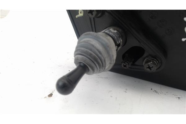 Recambio de retrovisor izquierdo para daewoo lanos referencia OEM IAM 96304167  