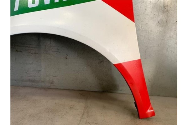 Recambio de aleta delantero izquierda para volkswagen golf iv berlina (1j1) 1.6 referencia OEM IAM 1J0821021  
