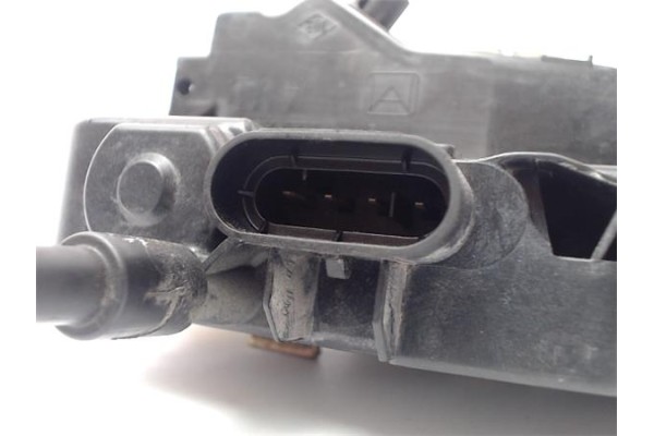 Recambio de cierre electromagnetico delantero derecho para renault laguna ii grandtour (kg0) 1.9 dci (kg0g) referencia OEM IAM  