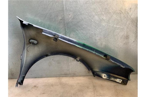 Recambio de aleta delantero izquierda para volkswagen golf iv berlina (1j1) 1.6 referencia OEM IAM 1J0821021  