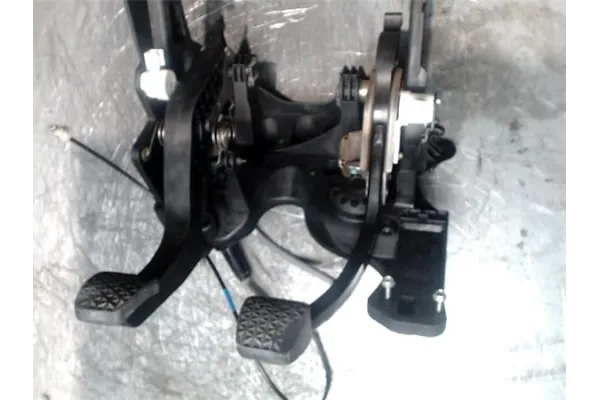 Recambio de juego pedales completo para opel astra k berlina 5p 1.6 dynamic referencia OEM IAM 39222106  