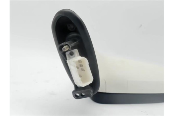 Recambio de retrovisor electrico izquierdo para audi 80 (811/813) referencia OEM IAM 811857501G  