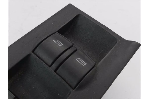 Recambio de mando elevalunas delantero izquierdo para audi a6 avant (4b5) 2.8 quattro referencia OEM IAM 4B0959851  
