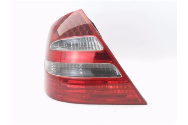 Recambio de piloto trasero izquierdo para mercedes-benz clase e (bm 211) berlina 3.2 e 320 (211.065) referencia OEM IAM A2118200