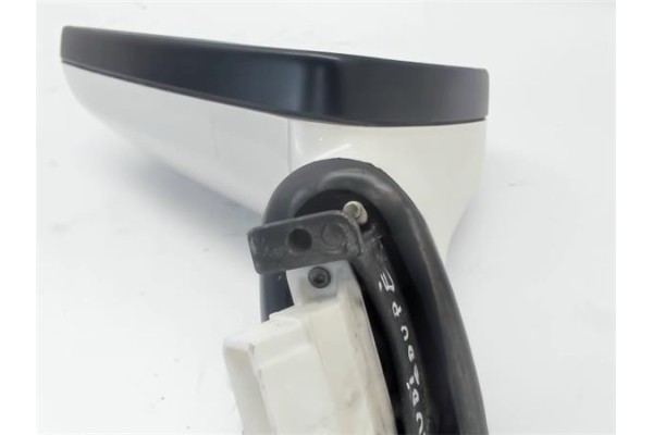 Recambio de retrovisor electrico izquierdo para audi 80 (811/813) referencia OEM IAM 811857501G  