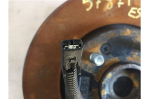 Recambio de mangueta delantero izquierda para kia ceed (ed) 1.6 crdi 115 referencia OEM IAM 517162H100  