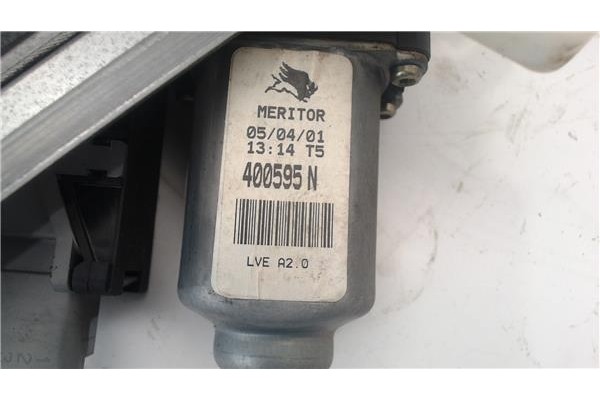 Recambio de mecanismo elevalunas delantero derecho para citroen xsara berlina referencia OEM IAM 400595N  