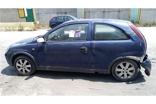 opel corsa c del año 2003