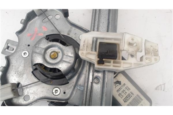 Recambio de mecanismo elevalunas delantero derecho para citroen xsara berlina referencia OEM IAM 400595N  