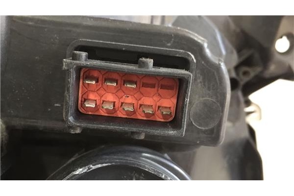 Recambio de faro delantero izquierdo para opel signum 2.2 básico referencia OEM IAM 15588700  