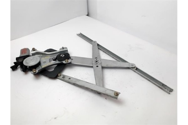 Recambio de elevalunas electrico delantero derecho para daewoo kalos 1.4 sport referencia OEM IAM 96541738  