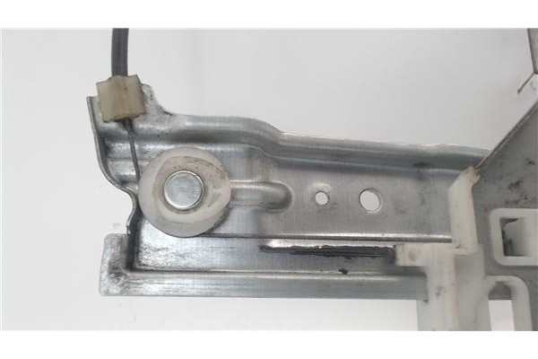 Recambio de mecanismo elevalunas delantero izquierdo para citroen c4 berlina referencia OEM IAM 9647441480 996385101 