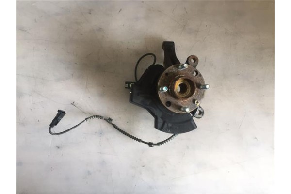 Recambio de mangueta delantero derecha para renault clio iii 1.5 dci (br17, cr17) referencia OEM IAM 8200345945  
