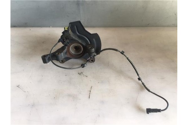 Recambio de mangueta delantero derecha para renault clio iii 1.5 dci (br17, cr17) referencia OEM IAM 8200345945  