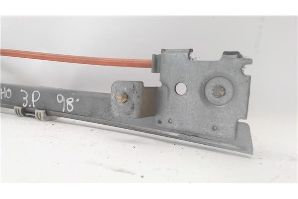 Recambio de mecanismo elevalunas delantero derecho para citroen saxo referencia OEM IAM 400472T1  