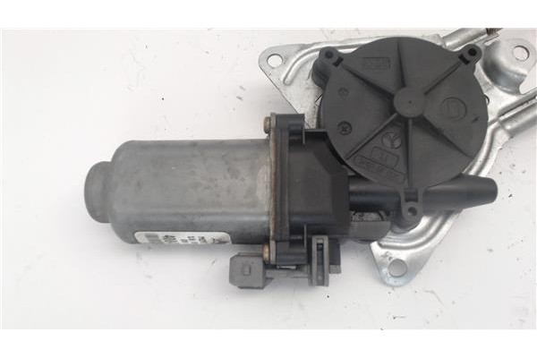 Recambio de mecanismo elevalunas delantero derecho para citroen saxo referencia OEM IAM 400472T1  