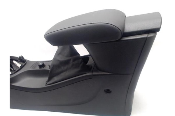 Recambio de portaobjetos reposabrazos para opel astra k berlina 5p 1.6 dynamic referencia OEM IAM 39030127  
