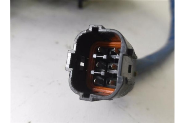 Recambio de cierre electromagnetico trasero derecho para kia sorento (bl) 2.5 crdi referencia OEM IAM 814E+15  
