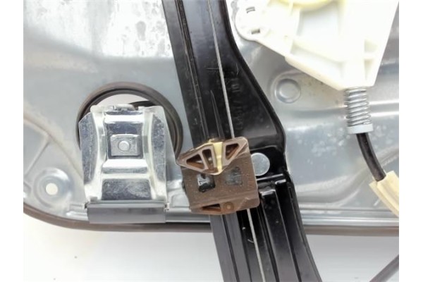Recambio de elevalunas electrico delantero derecho para volkswagen golf iv berlina (1j1) referencia OEM IAM 1J3837462H  1H083740