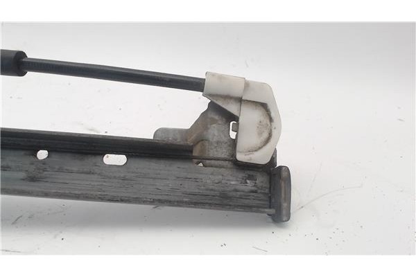 Recambio de mecanismo elevalunas delantero derecho para citroen saxo referencia OEM IAM 400472T1  