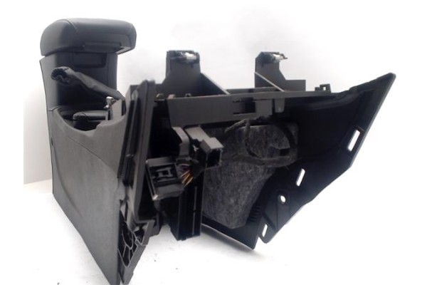 Recambio de portaobjetos reposabrazos para opel astra k berlina 5p 1.6 dynamic referencia OEM IAM 39030127  