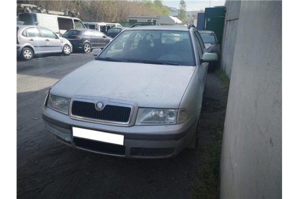skoda octavia berlina (1u2) del año 2002