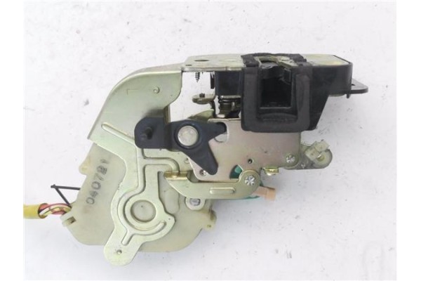 Recambio de cierre electromagnetico trasero izquierdo para kia sorento (bl) 2.5 crdi referencia OEM IAM 814E+15  