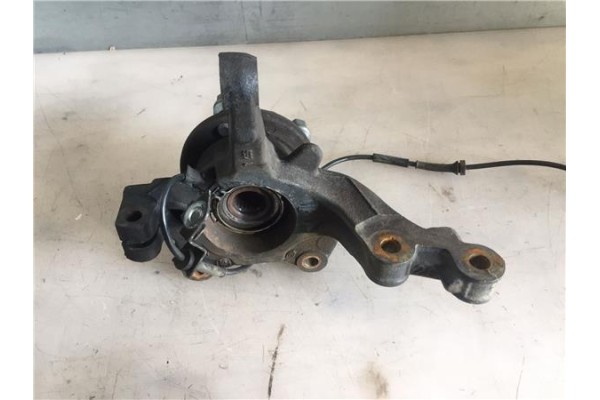 Recambio de mangueta delantero derecha para renault kangoo ii (f/kw0) 1.5 furgón compact comfort referencia OEM IAM 8200755590  