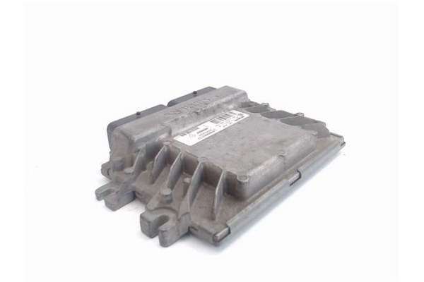Recambio de centralita para dacia logan 1 express referencia OEM IAM 8200483732/8200326380 S1104140011A 