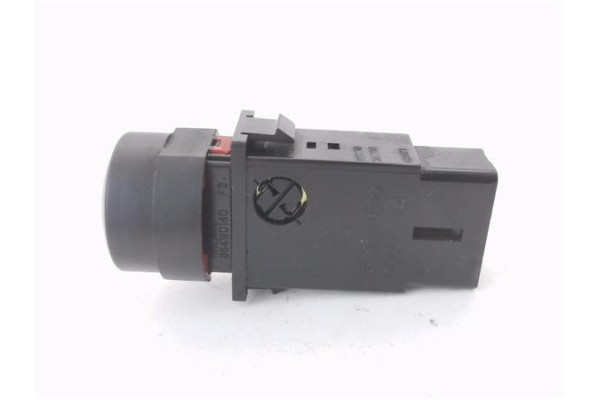 Recambio de interruptor luces emergencia para kia sorento (bl) 2.5 crdi referencia OEM IAM 937E+05 864W0140 