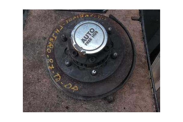 Recambio de mangueta delantero derecha para mitsubishi pajero 2.8 td referencia OEM IAM   