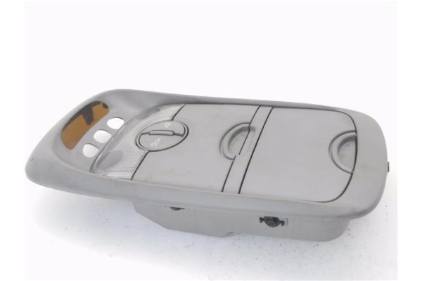 Recambio de luz delantero central techo para kia sorento (bl) 2.5 crdi referencia OEM IAM 928003E001CY 0K53E51410 