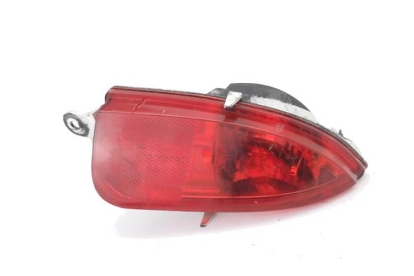 Recambio de piloto defensa trasero izquierdo para opel corsa c 1.3 cdti referencia OEM IAM 13118662  