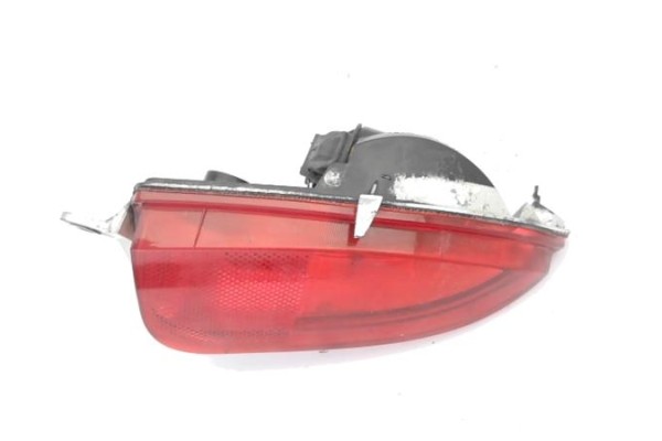 Recambio de piloto defensa trasero izquierdo para opel corsa c 1.3 cdti referencia OEM IAM 13118662  