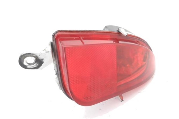 Recambio de piloto defensa trasero izquierdo para opel corsa c 1.3 cdti referencia OEM IAM 13118662  