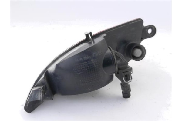 Recambio de piloto defensa trasero izquierdo para opel corsa c 1.3 cdti referencia OEM IAM 13118662  