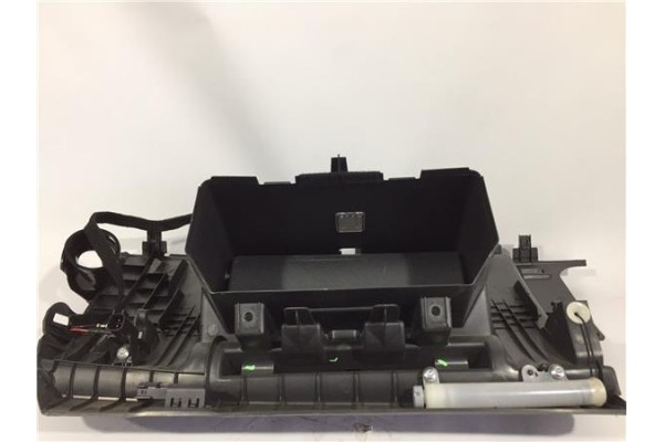 Recambio de guantera salpicadero para volvo s40 berlina 2.0 referencia OEM IAM 8626141 39871860 