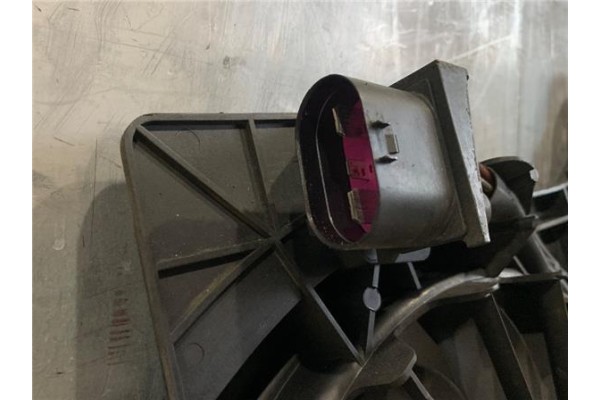 Recambio de electroventilador para audi a6 avant (4f5) 2.8 fsi referencia OEM IAM 4f0121003a  