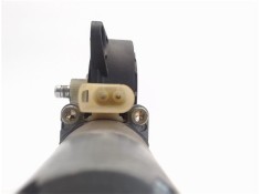 Recambio de motor elevalunas delantero izquierdo para ford fiesta (cbk) referencia OEM IAM 0130821938  