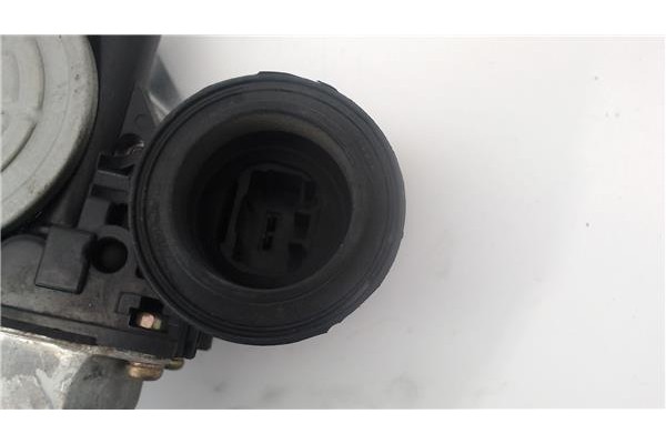 Recambio de mecanismo elevalunas delantero derecho para toyota yaris (ncp1/nlp1/scp1) referencia OEM IAM   