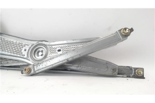 Recambio de mecanismo elevalunas delantero derecho para toyota yaris (ncp1/nlp1/scp1) referencia OEM IAM   