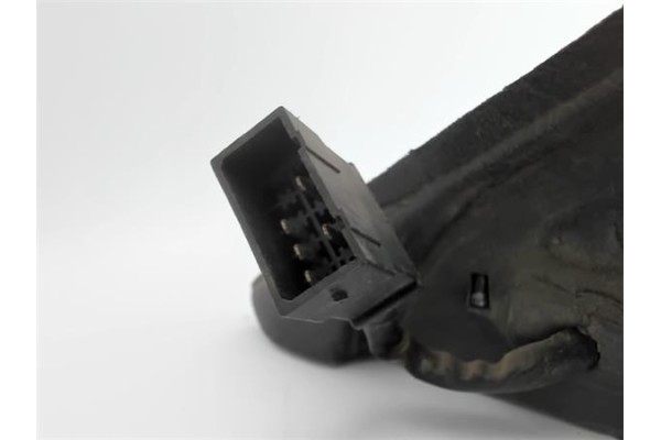 Recambio de retrovisor electrico derecho para audi a3 (8l) referencia OEM IAM    Recambio de retrovisor electrico derecho para audi a3 (8l) referencia OEM IAM