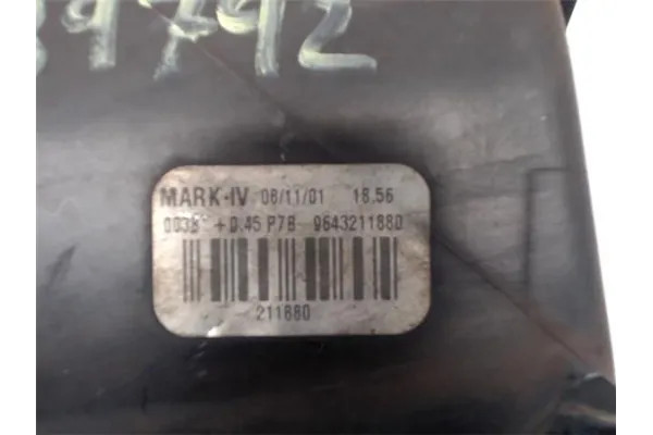 Recambio de carcasa termostato para peugeot 307 break / sw (s1) 2.0 hdi 90 referencia OEM IAM 964321880 0038 