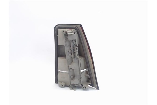 Recambio de piloto trasero izquierdo para opel kadett e 2.0 i referencia OEM IAM   