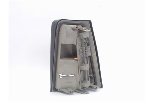 Recambio de piloto trasero izquierdo para opel kadett e 2.0 i referencia OEM IAM   