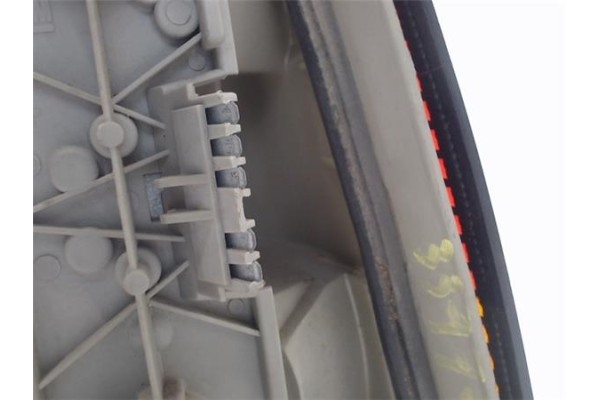 Recambio de piloto trasero izquierdo para opel kadett e 2.0 i referencia OEM IAM   