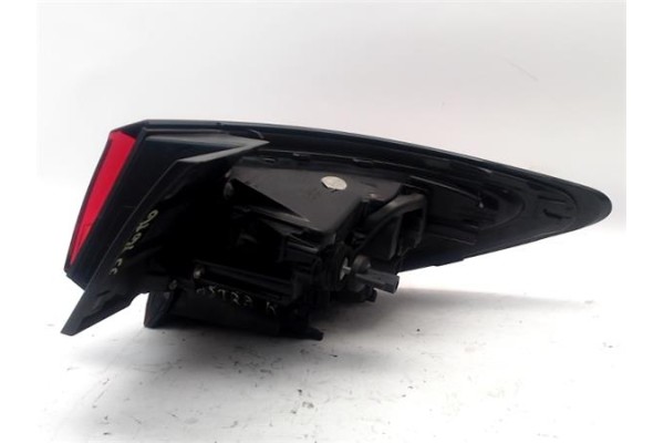 Recambio de piloto trasero izquierdo para opel astra k berlina 5p 1.6 dynamic referencia OEM IAM 39099016  