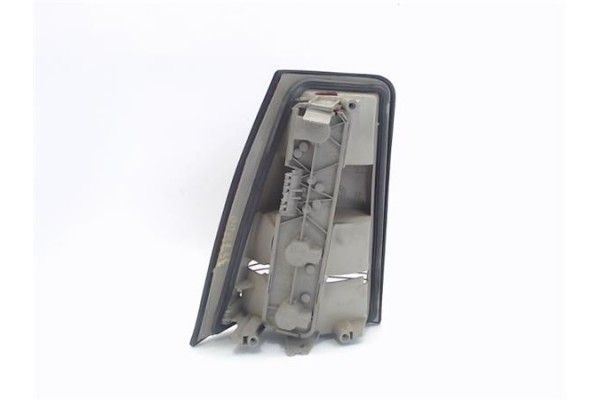 Recambio de piloto trasero derecho para opel kadett e 2.0 i referencia OEM IAM   